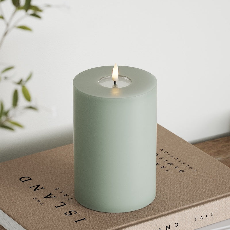 Deluxe Homeart LED Stompkaarsen Ø 10 x 15 cm Saliegroen
