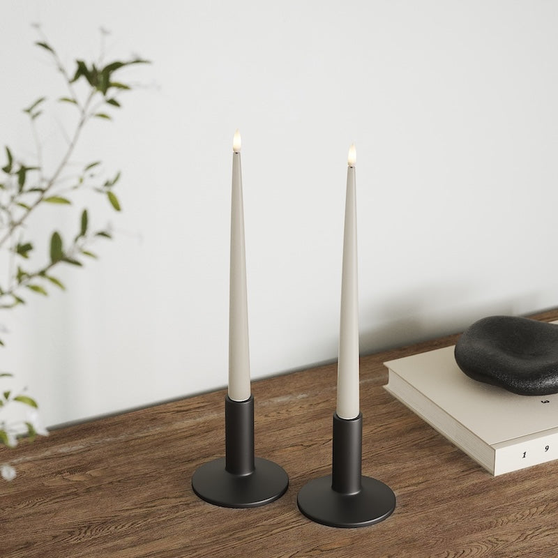 Deluxe Homeart LED Glanzende dinerkaars met lak, 2 stuks 28 cm Zand LED Glanzende dinerkaars 2