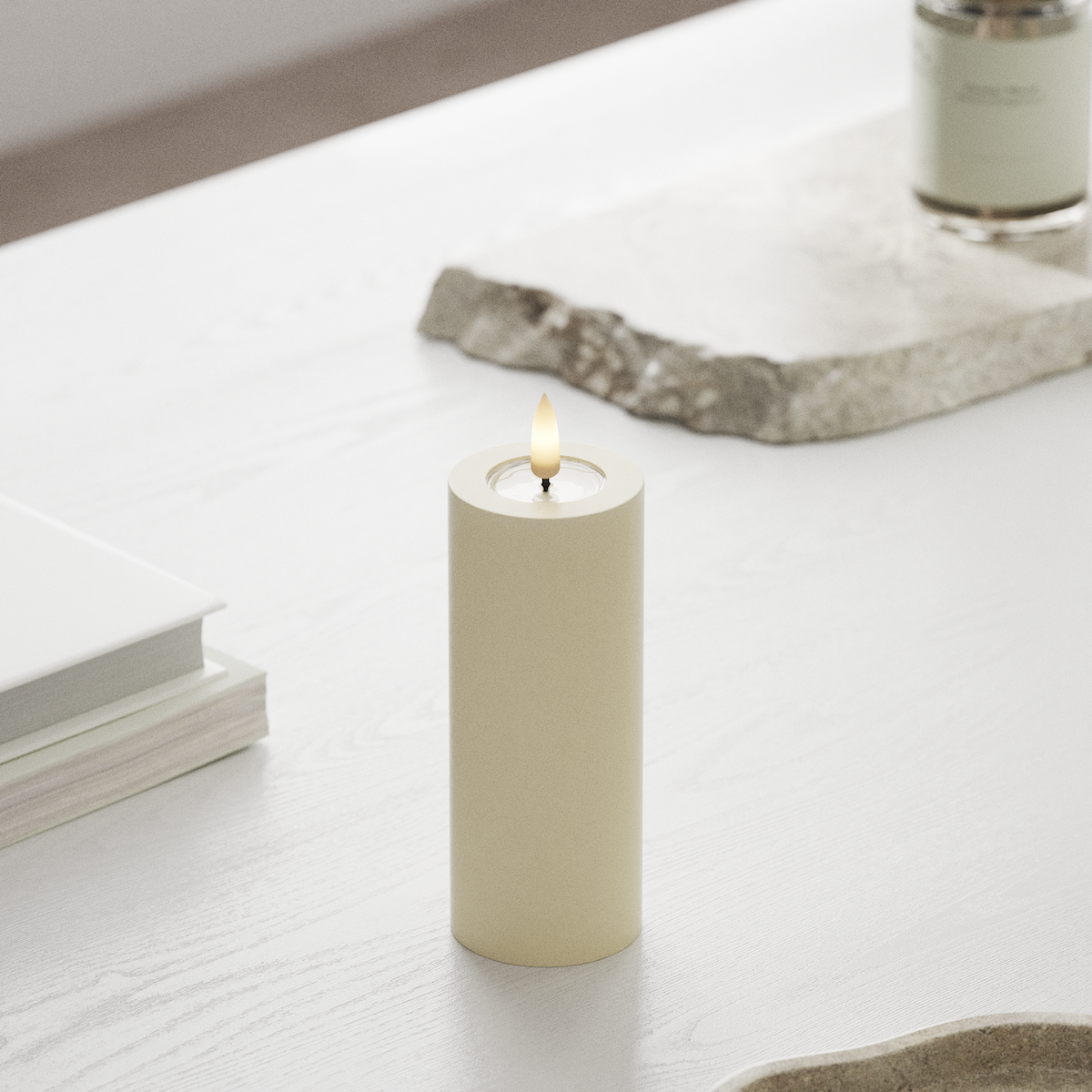 Deluxe Homeart LED Stompkaarsen Ø 5 x 12,5 cm Cream LED Stompkaarsen 1