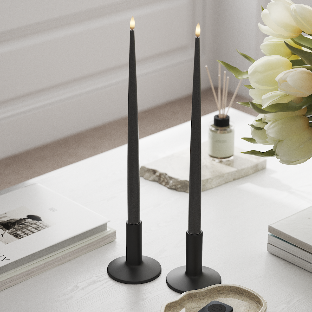 Deluxe Homeart LED Glanzende dinerkaars met Lak, 2 stuks 38 cm Grijs LED Glanzende dinerkaars 1