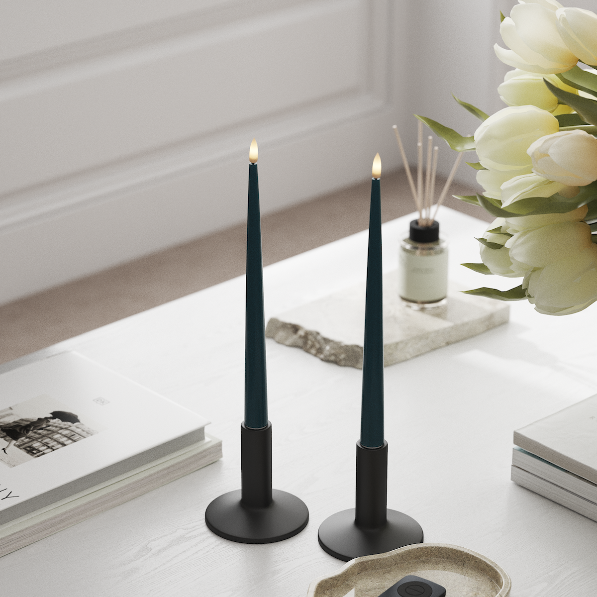 Deluxe Homeart LED Glanzende dinerkaars met lak, 2 stuks 28 cm Petrol LED Glanzende dinerkaars 1