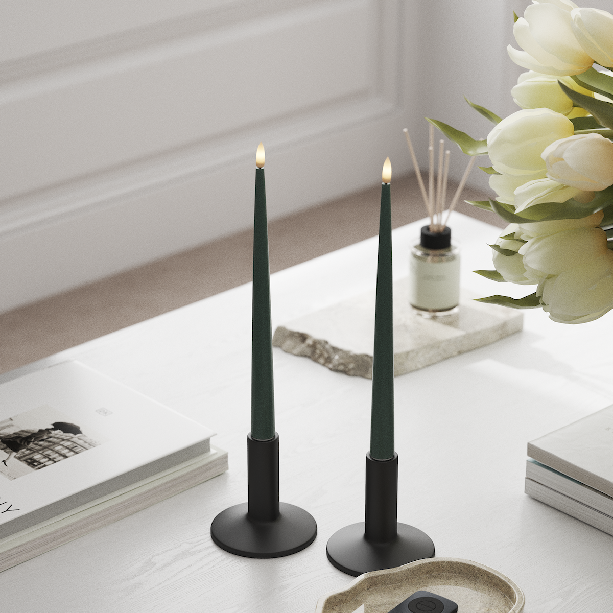 Deluxe Homeart LED Glanzende dinerkaars met lak, 2 stuks 28 cm Jadegroen LED Glanzende dinerkaars 1
